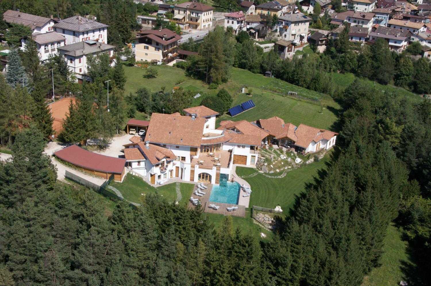 Castelir Suite Hotel Panchià Buitenkant foto