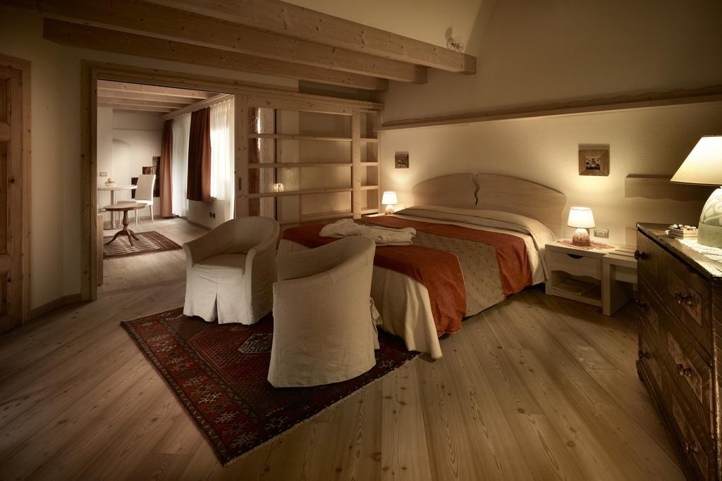 Castelir Suite Hotel Panchià Buitenkant foto